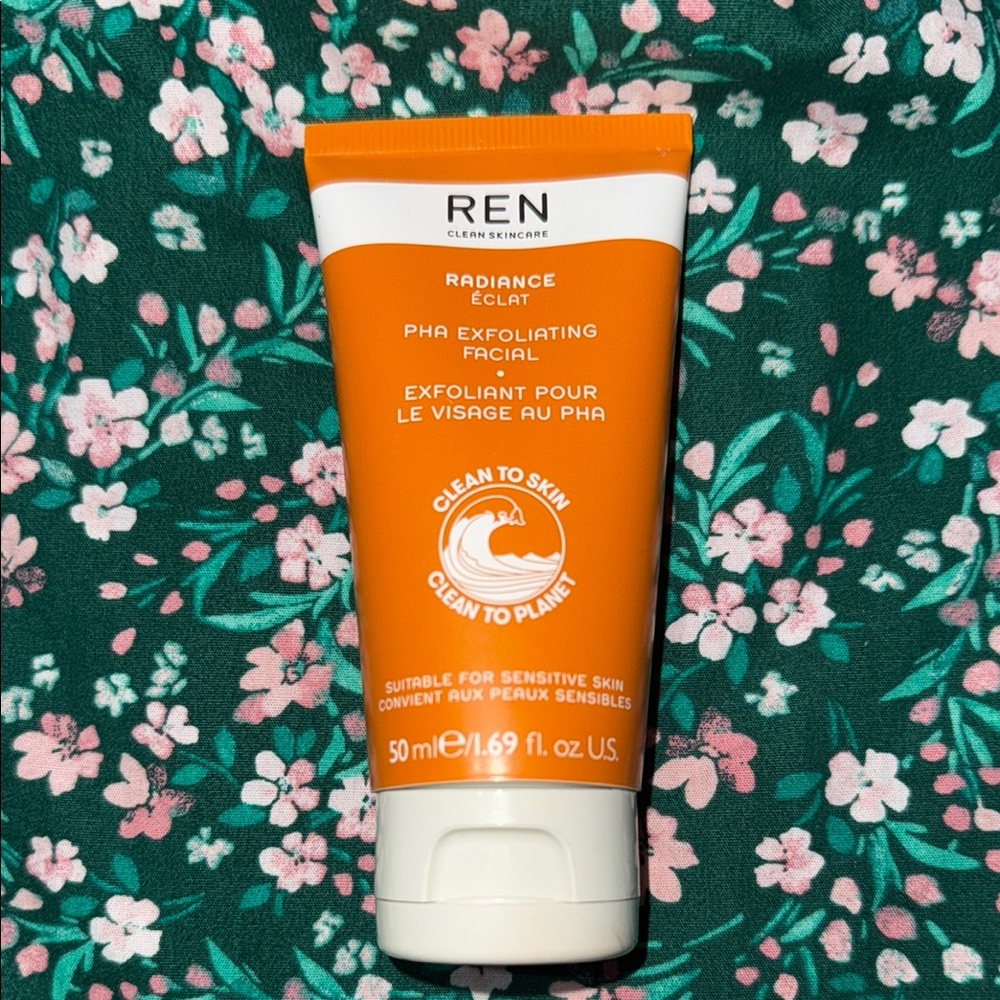 REN Radiance PHA Exfoliating Facial